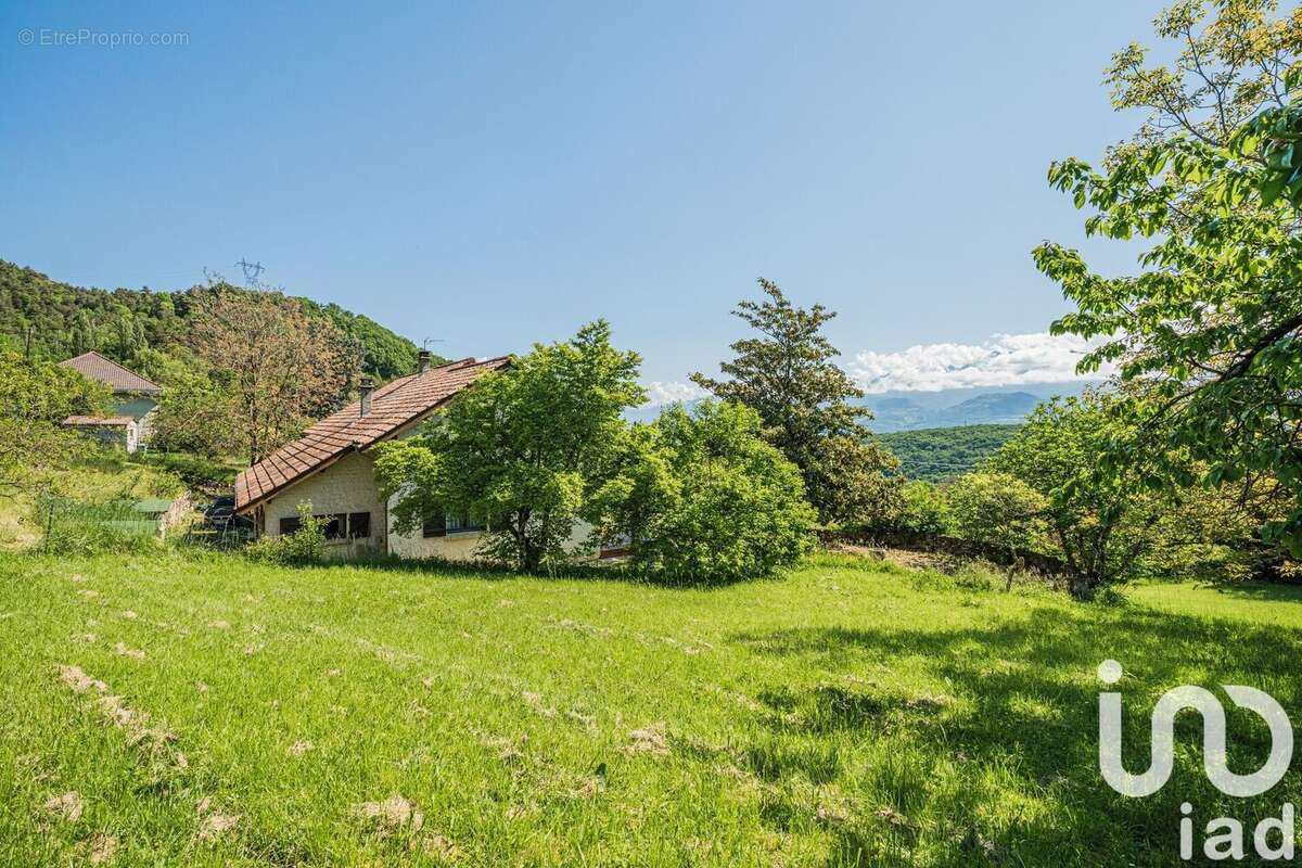 Photo 2 - Maison à CLAIX