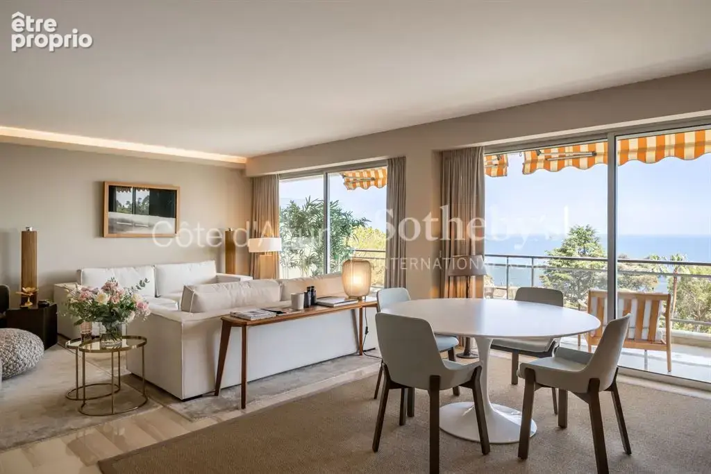Appartement avec grande terrasse, piscine et vue mer panoramique aux portes de Cannes** - photo 4