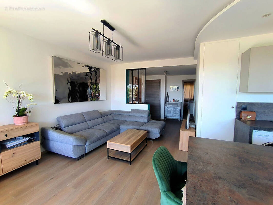 Appartement à CAGNES-SUR-MER