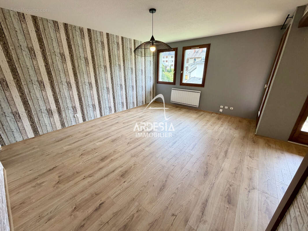 Appartement à SAINT-JEAN-DE-MAURIENNE