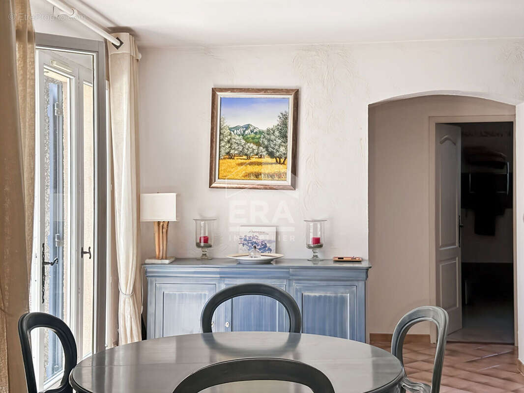 Maison à CHATEAURENARD