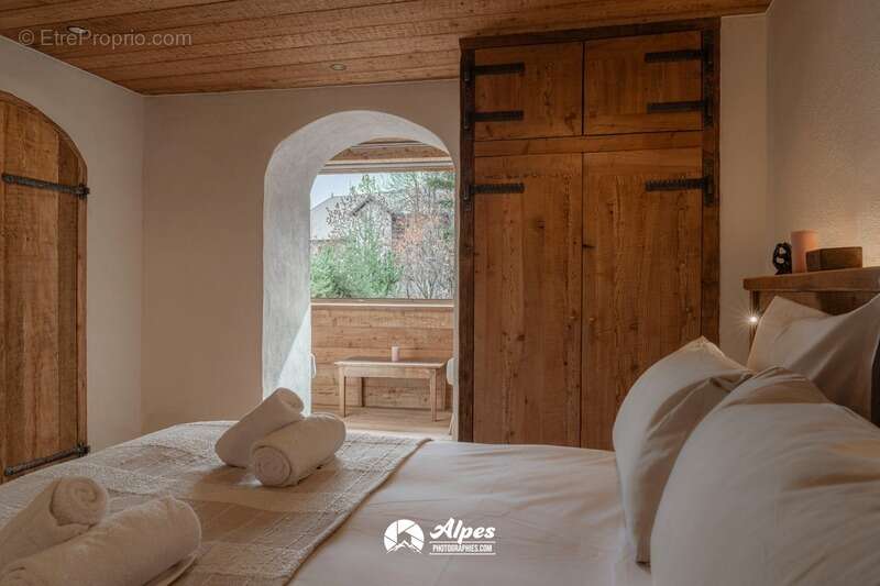 Appartement à LA SALLE-LES-ALPES