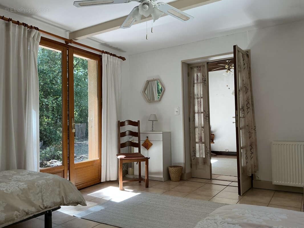Maison de plain pied avec piscine - photo 16