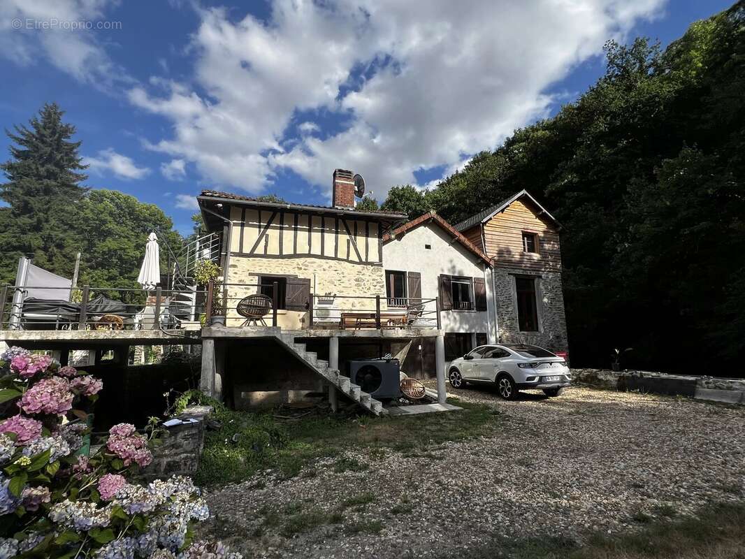 Maison à AIXE-SUR-VIENNE