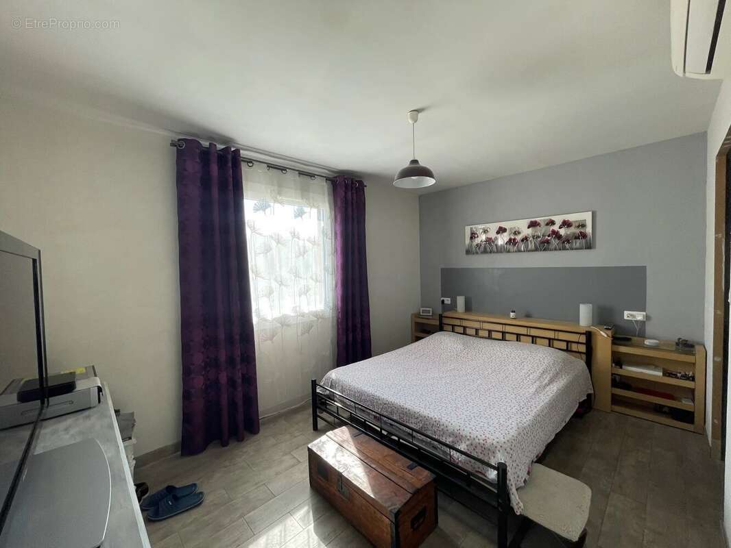 Maison à FIGANIERES