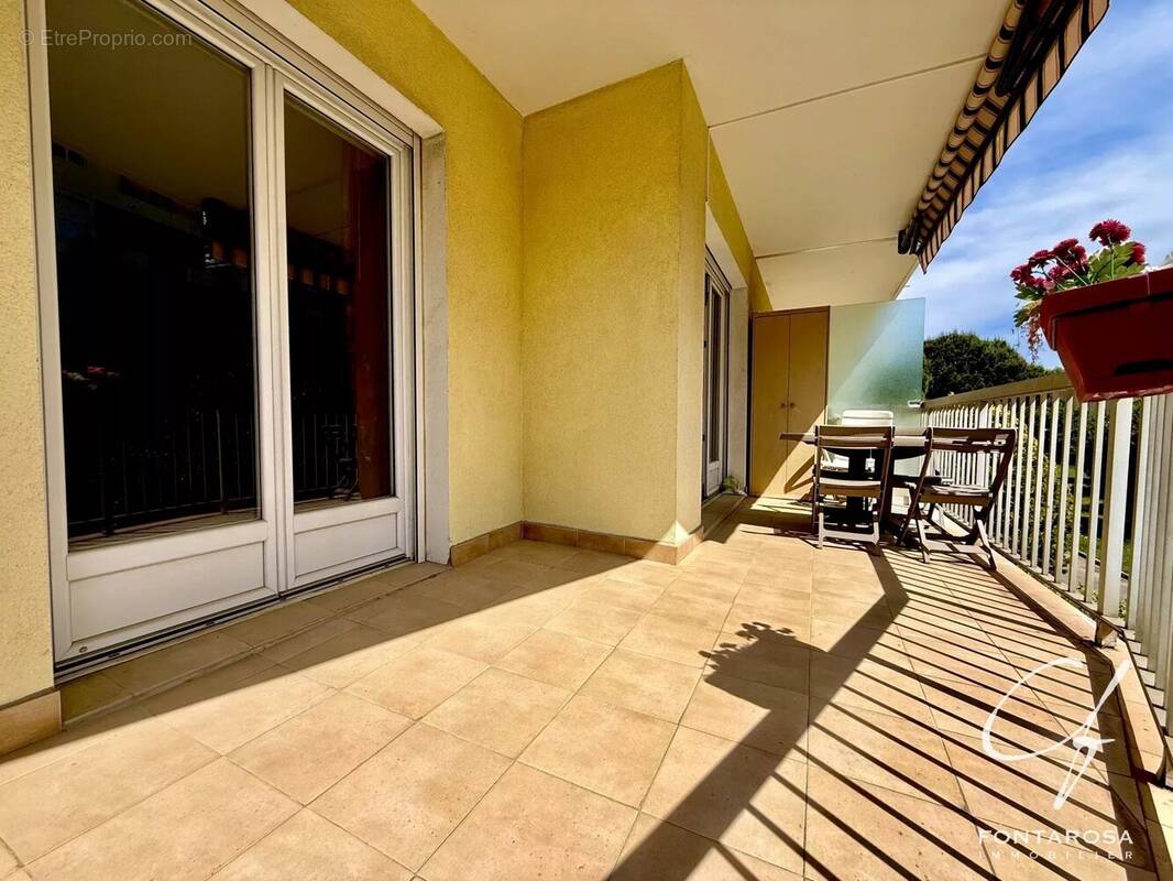 Appartement à FREJUS
