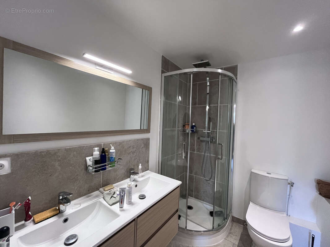 Appartement à SIX-FOURS-LES-PLAGES