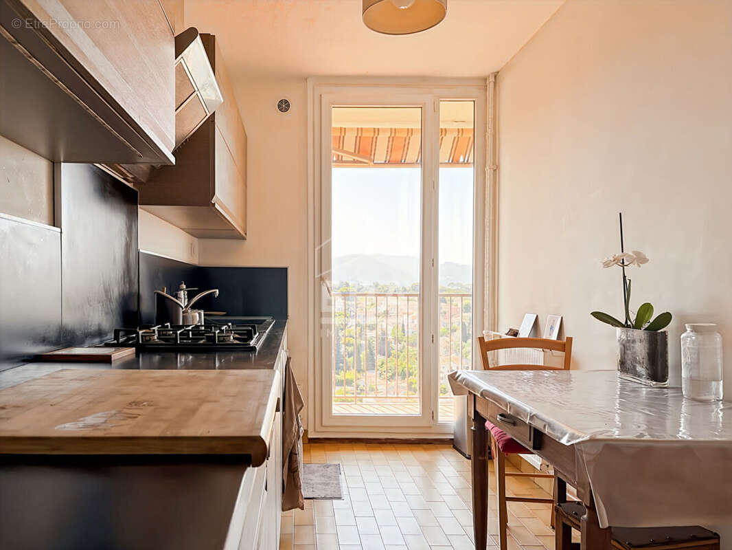 Appartement 72m² à marseille 13e arrondissement - photo 2