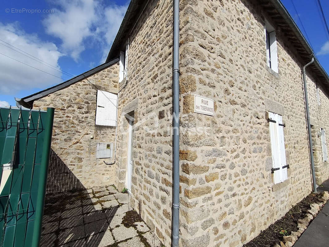 Appartement à MONTOURTIER