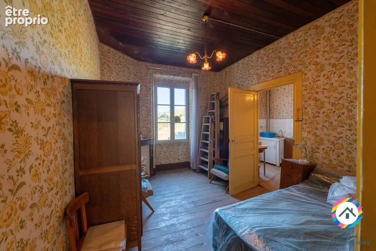 Maison de ville 140 m² à rénover – Jardin, combles et cave - photo 10