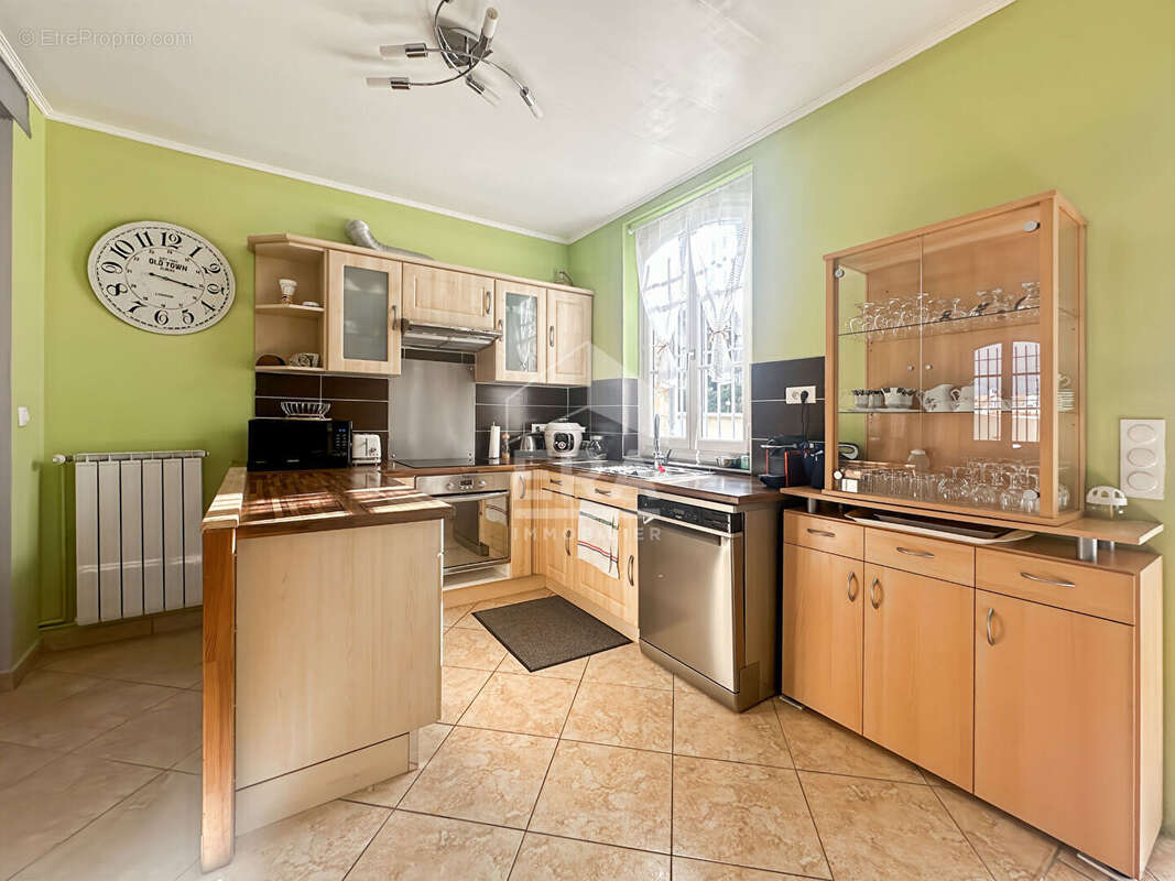 Maison à SAINT-FARGEAU-PONTHIERRY