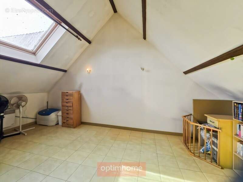 Maison à CROISILLES