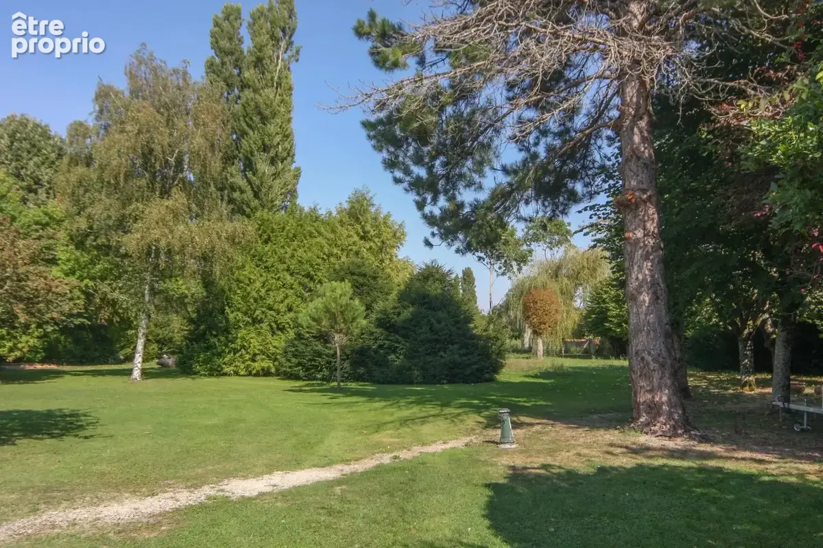 Maison de plain-pied très spacieuse en périphérie de la ville - photo 2