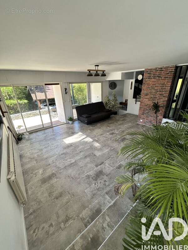 Photo 8 - Maison à AUBAGNE