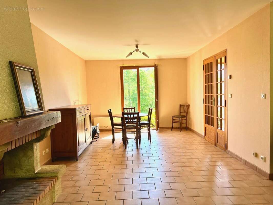 Maison à EZY-SUR-EURE