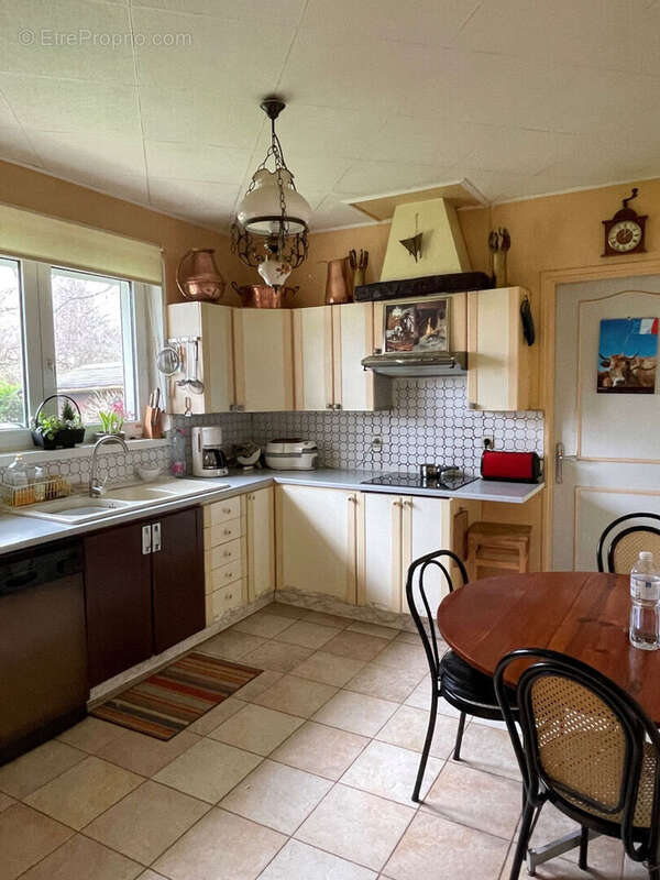 Maison à FEUCHEROLLES