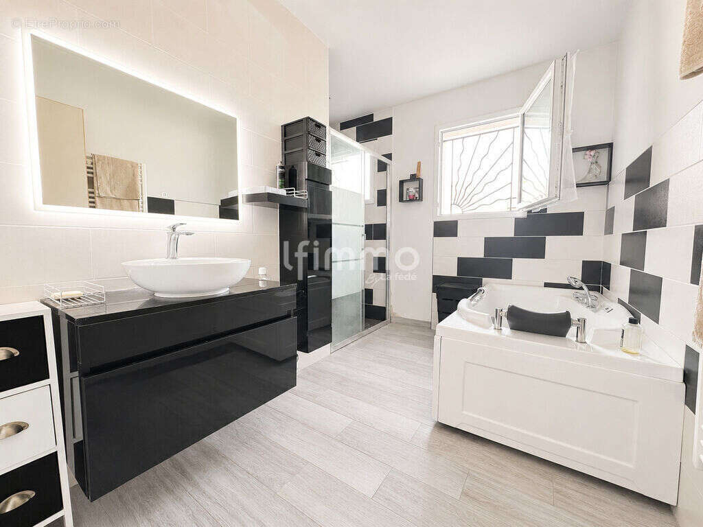 Maison 81m² plain-pied Terrain 421m² Garage cabanon de jardin - photo 15