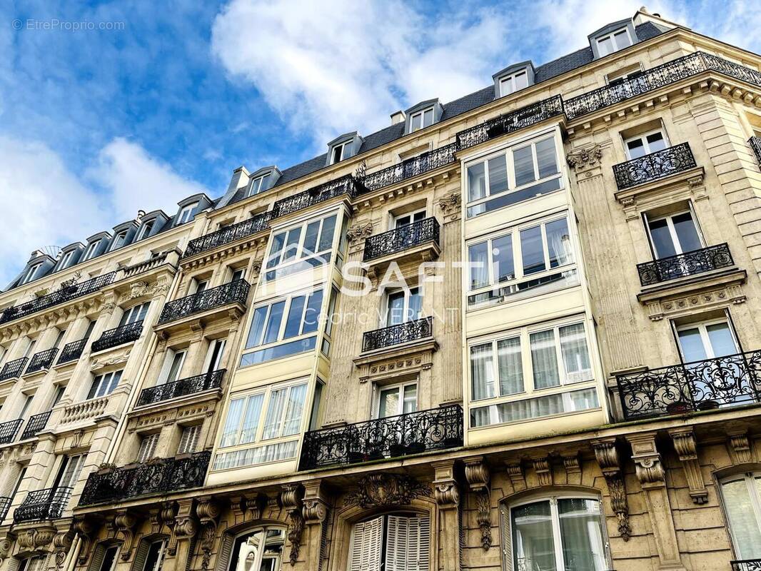 Photo 1 - Appartement à PARIS-15E