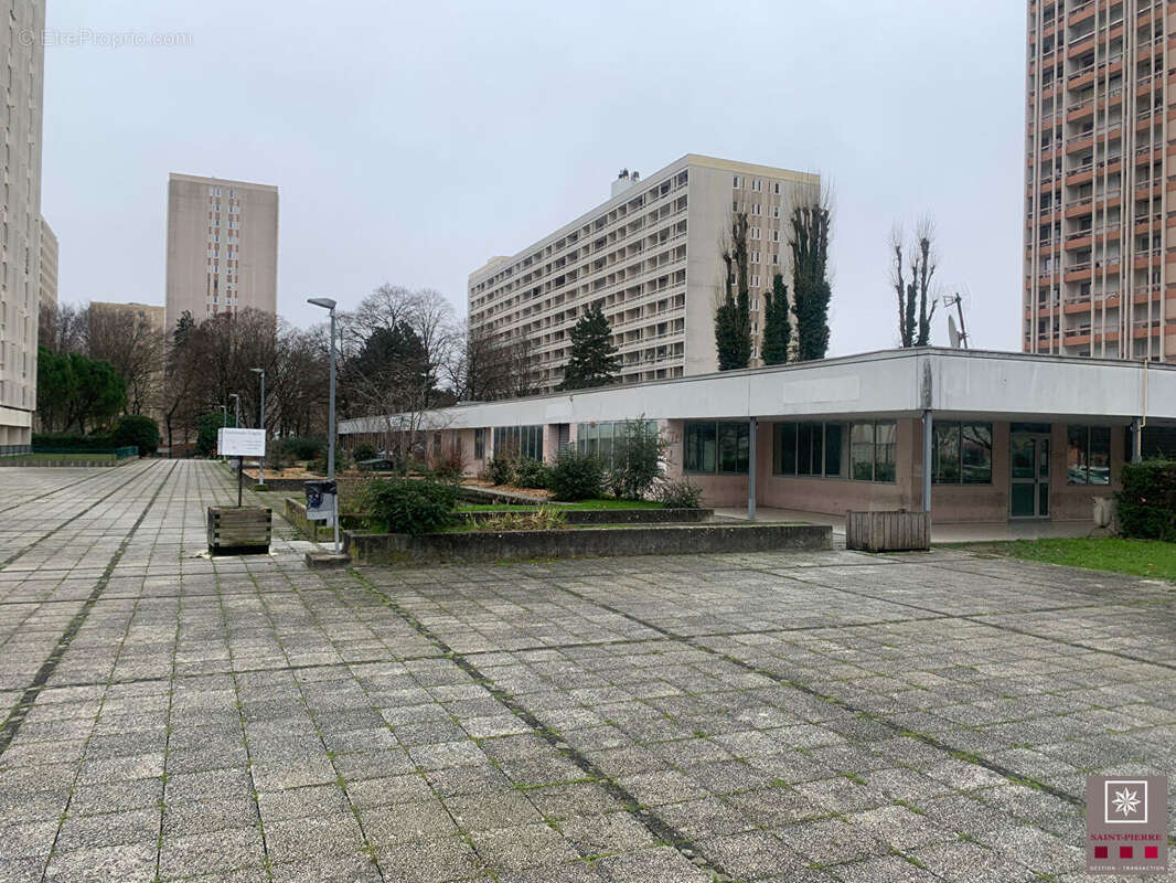 Commerce à VILLEURBANNE