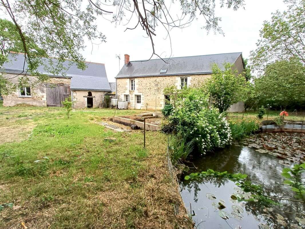 Maison à ARTANNES-SUR-INDRE