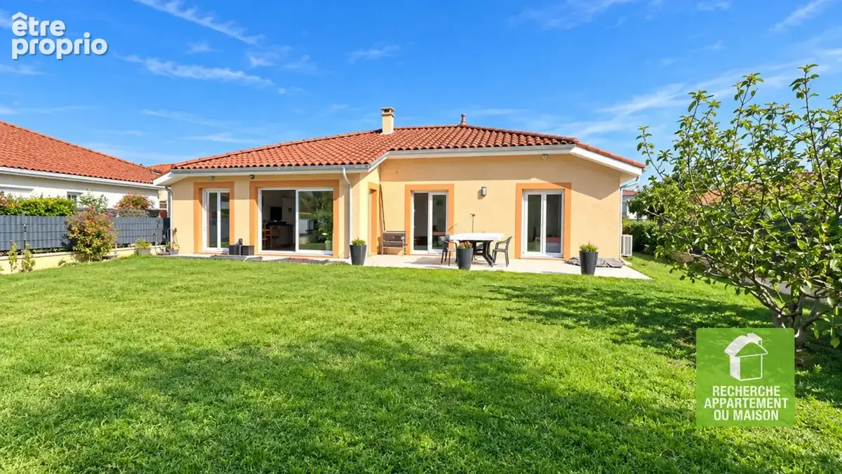 Belle villa de plain-pied de 110 m² à Tignieu-Jameyzieu calme absolu et vue imprenable sur étang - photo 2