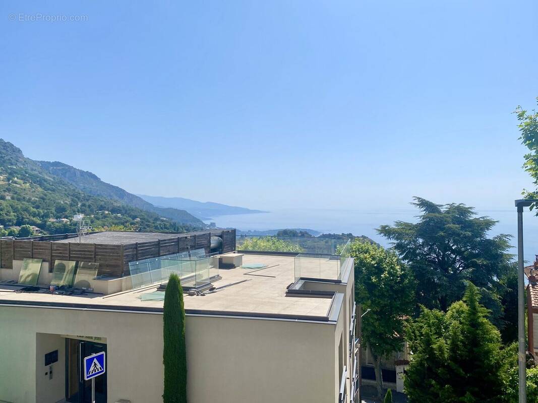 Appartement à LA TURBIE