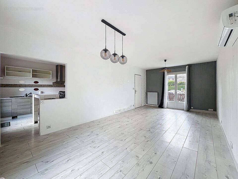 Charmante maison familiale de 101 m² à Saint-Ay - Secteur calme - photo 4