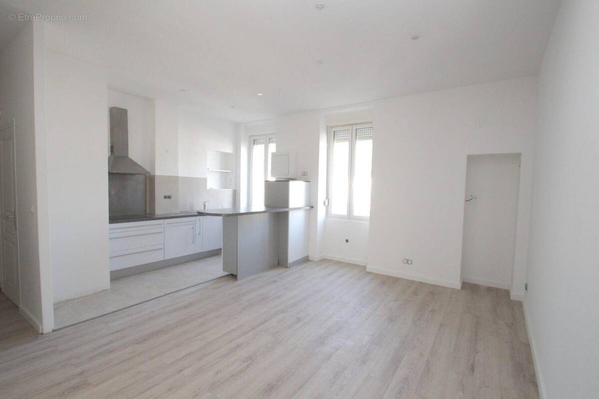 Appartement à NIMES