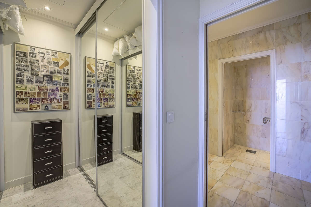 Appartement à ROQUEBRUNE-CAP-MARTIN