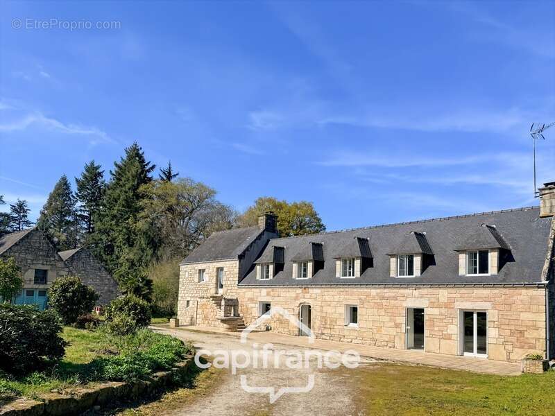 Maison à GUERN