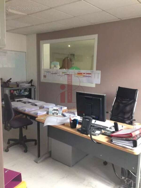 Commerce à BOURRON-MARLOTTE