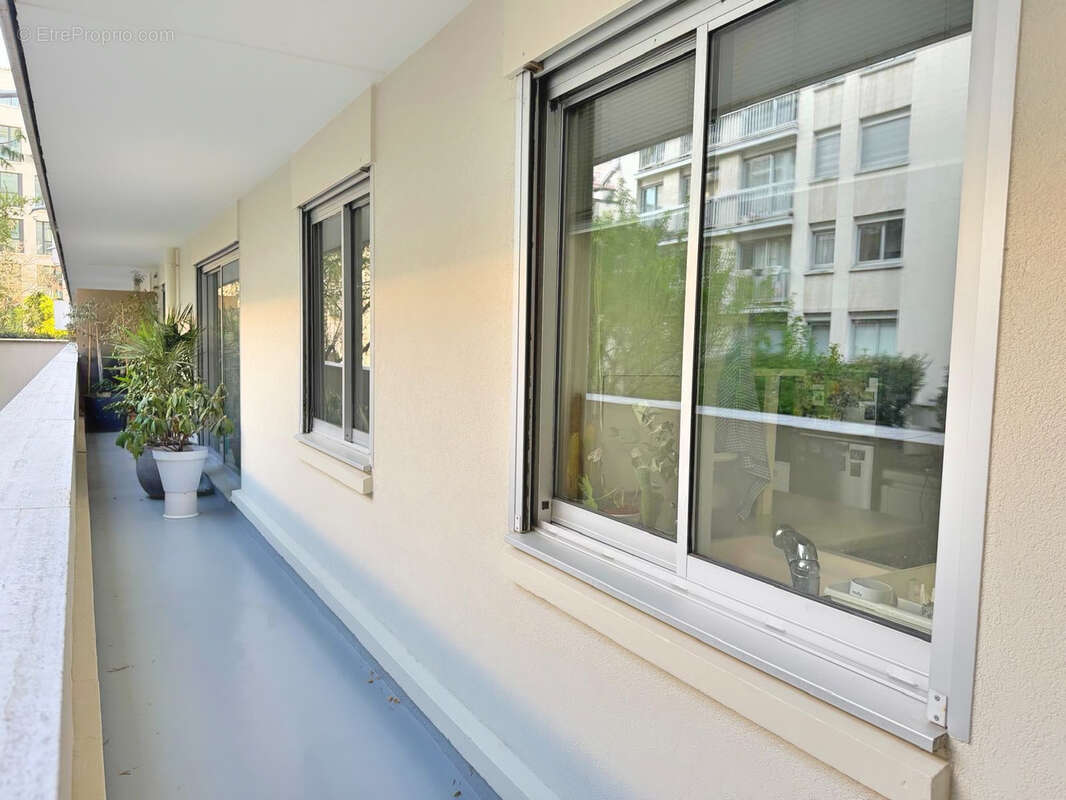 Appartement à PARIS-11E