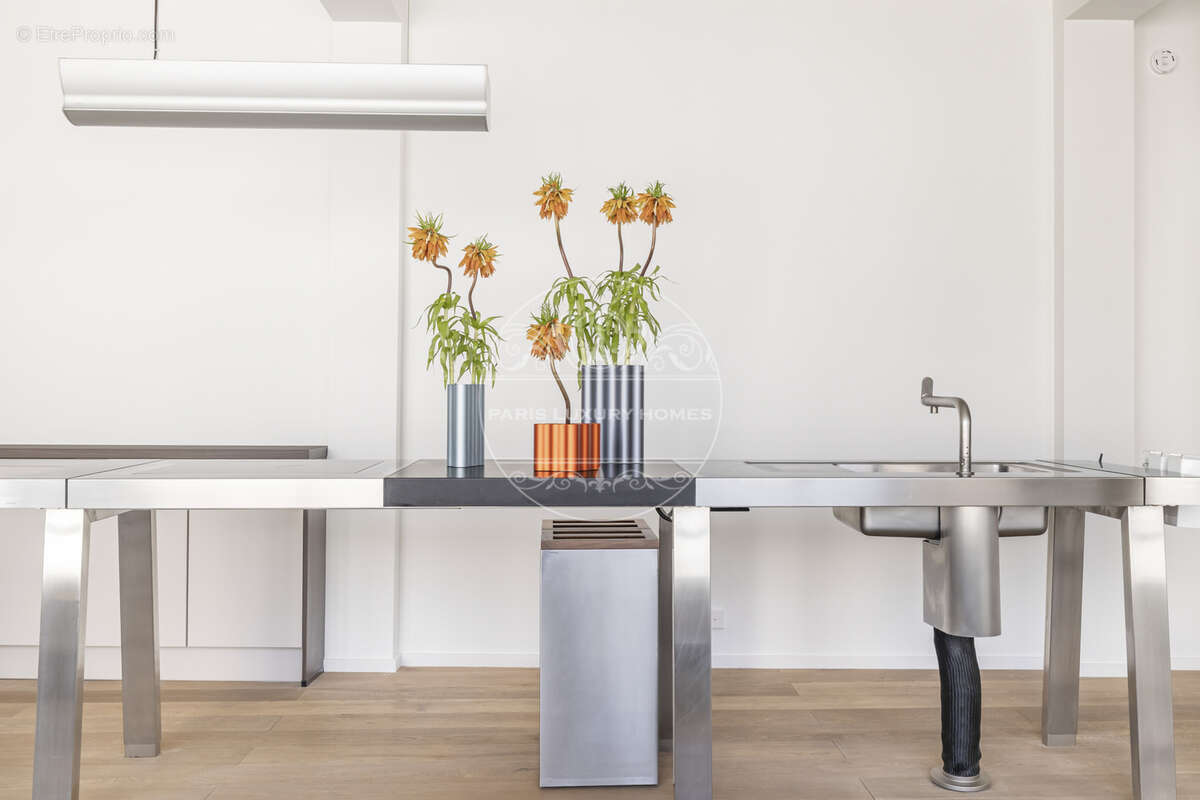 Appartement à PARIS-2E