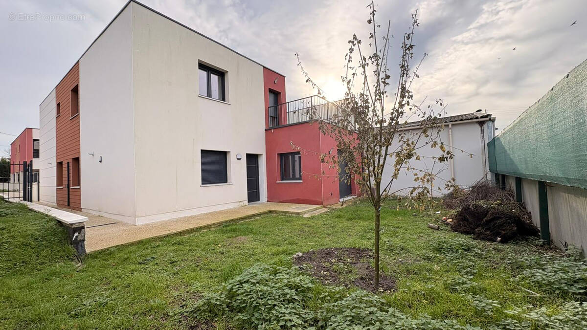 Maison à CLICHY-SOUS-BOIS