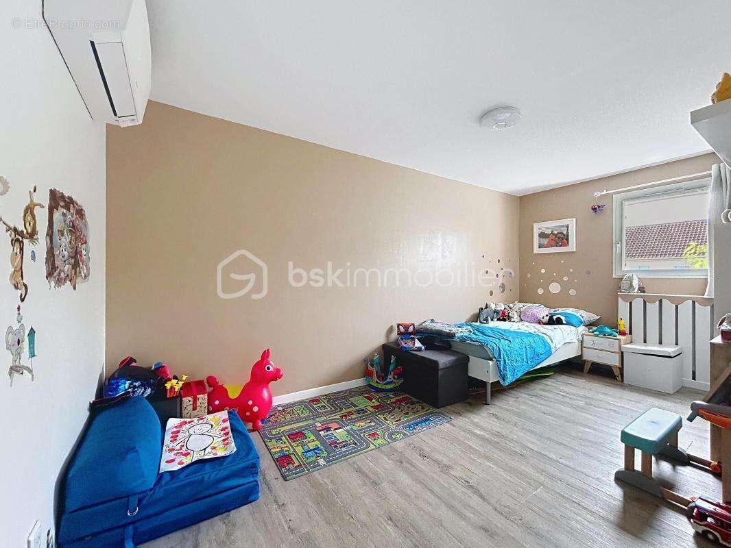 Maison à CORBEIL-ESSONNES