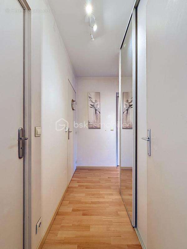 Appartement à LE BLANC-MESNIL