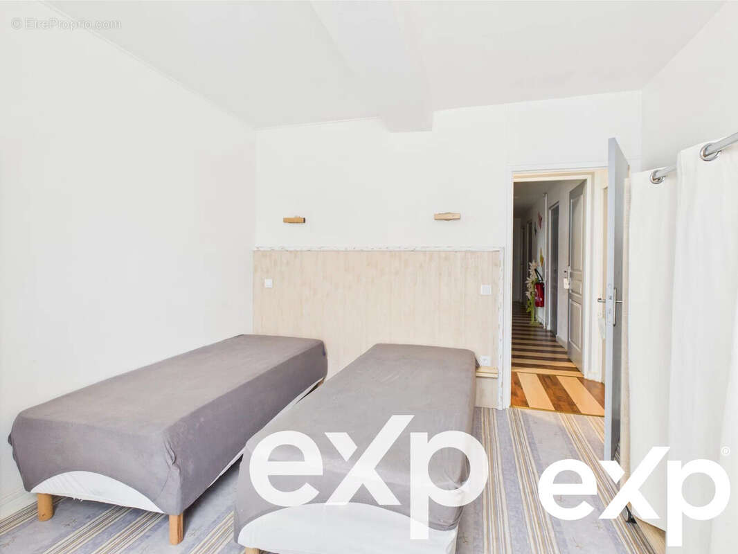 Maison à COULMIER-LE-SEC