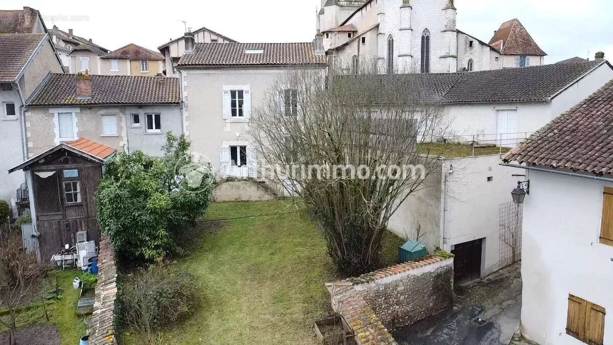 Maison à SAINT-ASTIER