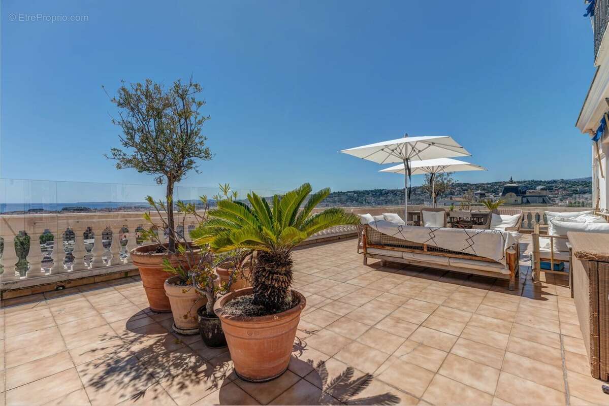 Appartement à NICE