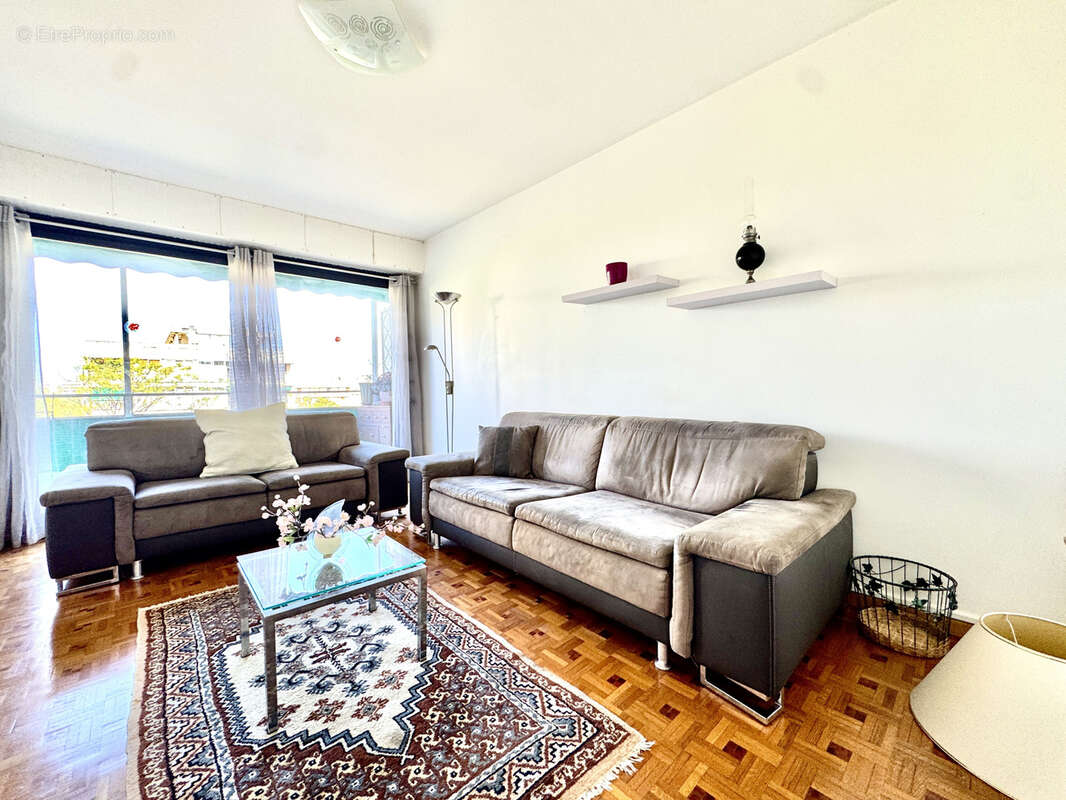 Appartement à MARSEILLE-9E
