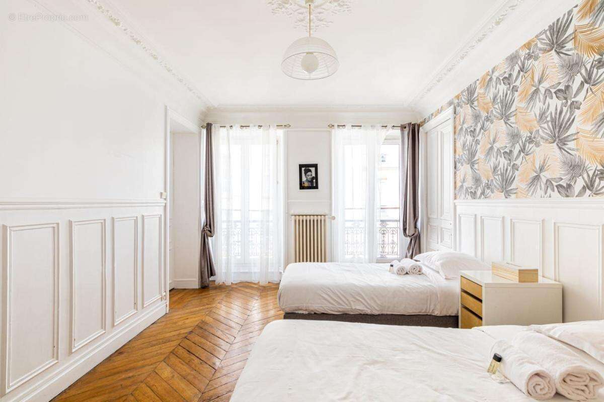 Appartement à PARIS-10E
