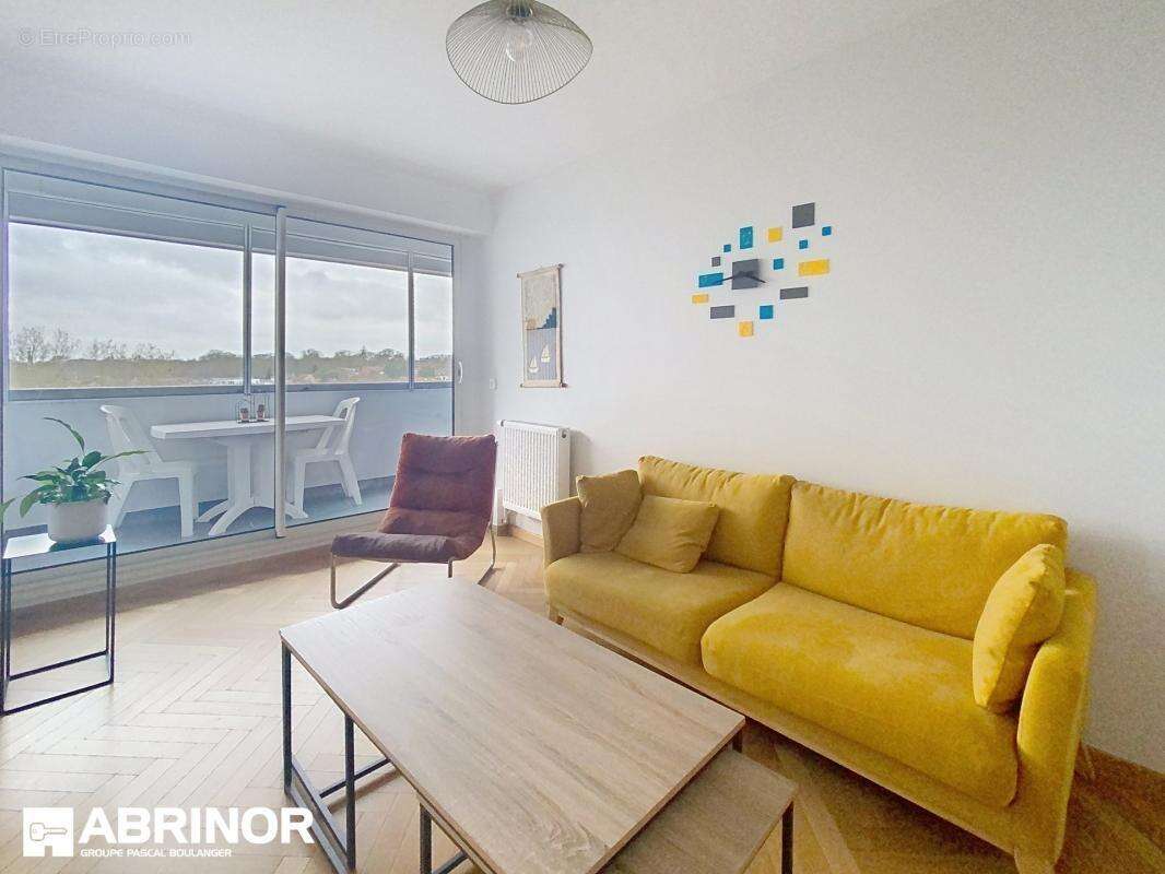 Appartement à MONS-EN-BAROEUL