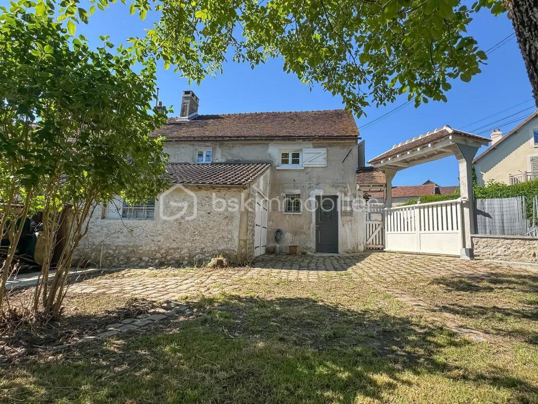 Maison à VILLIERS-SUR-MORIN