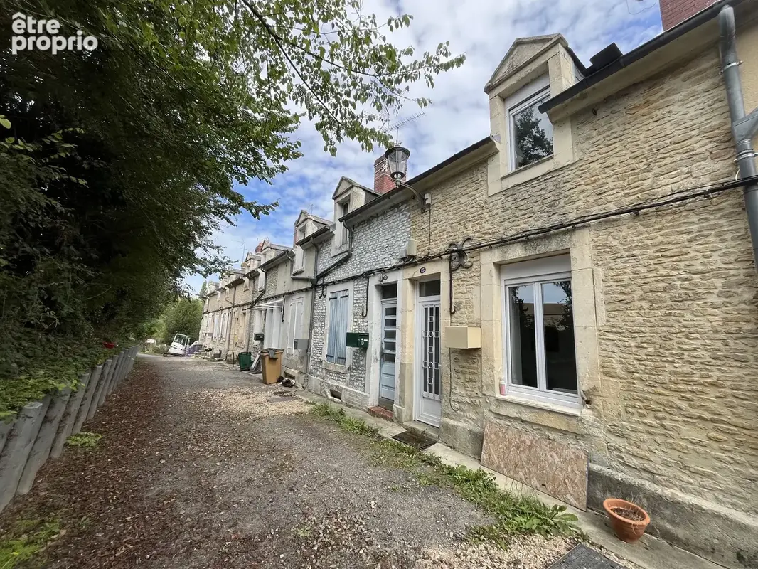 Maison à MEZIDON-CANON