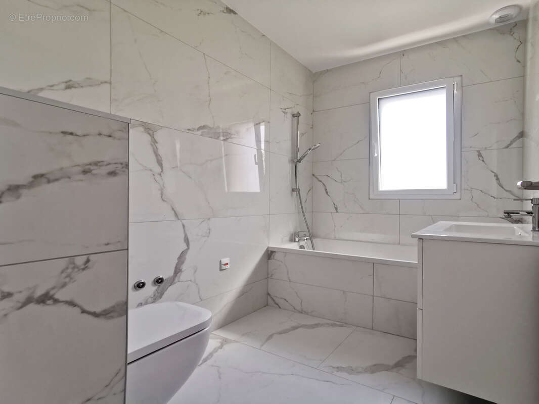 Maison achevée en 2026 avec 5 chambres à Rosières - photo 11