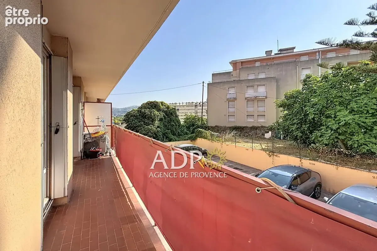 Appartement 42 m² à Saint-Laurent-Du-Var  - photo 8