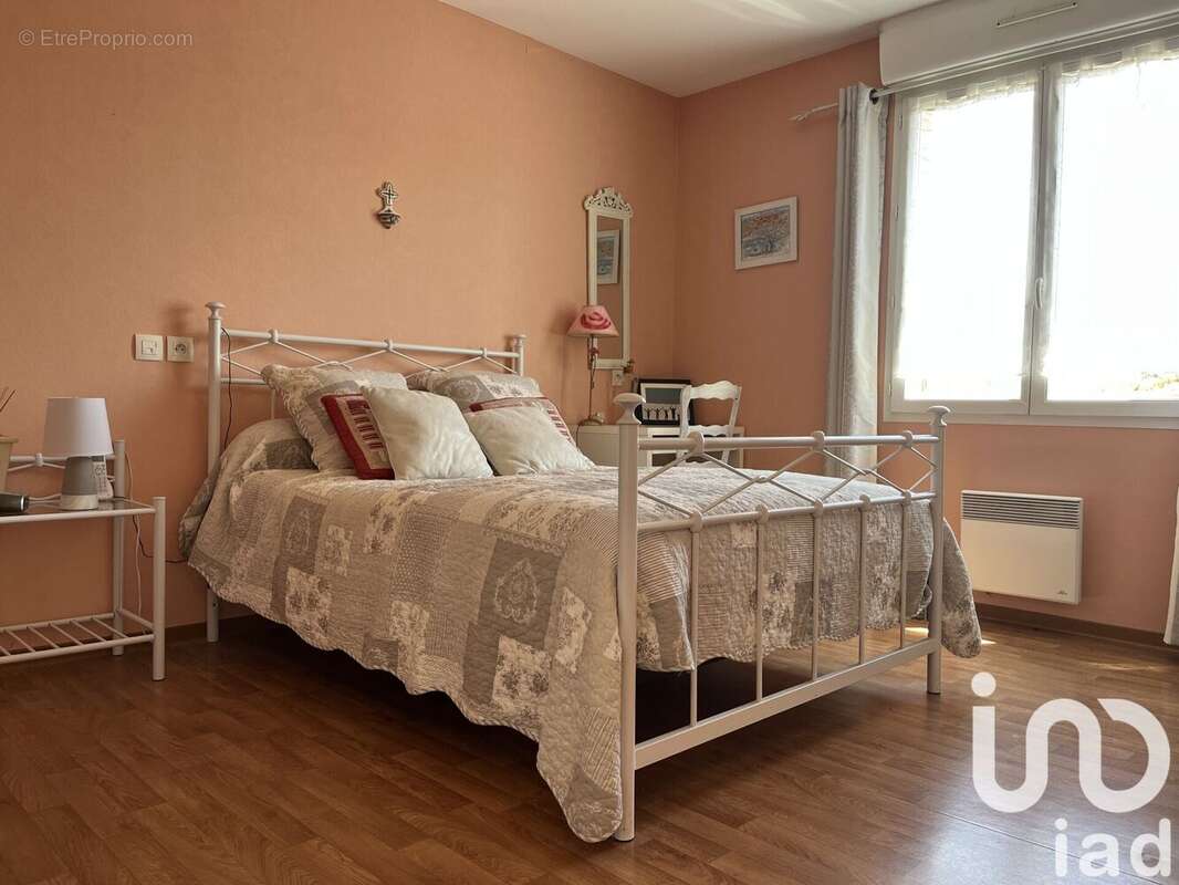 Photo 9 - Maison à SAINT-GEORGES-LES-BAILLARGEAUX