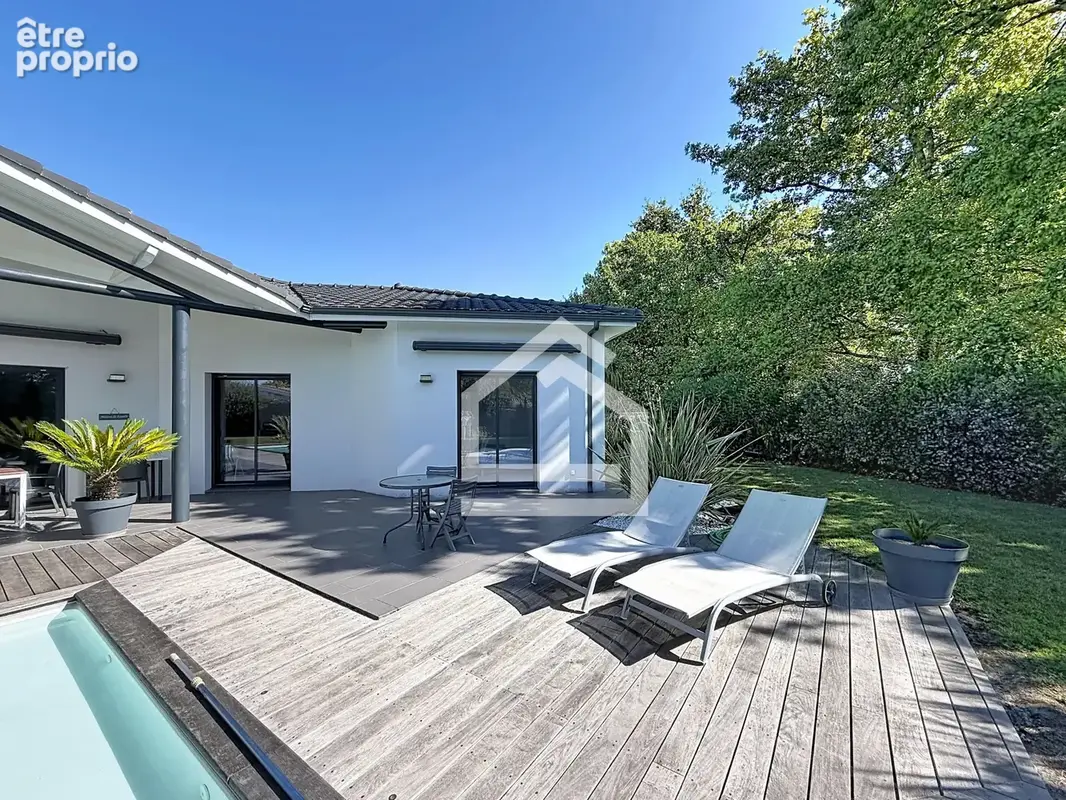Gujan-Mestras   Élégante maison contemporaine de plain-pied, 4 Chambres, garage et piscine. - photo 15