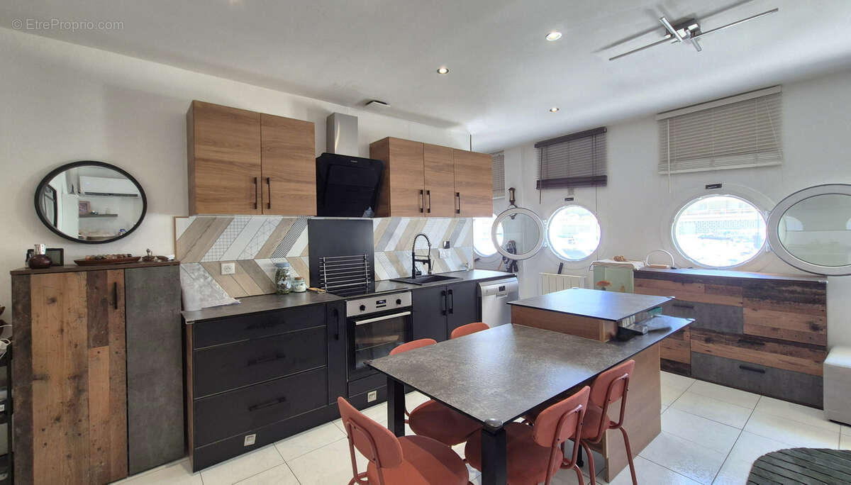 Appartement à MANDELIEU-LA-NAPOULE