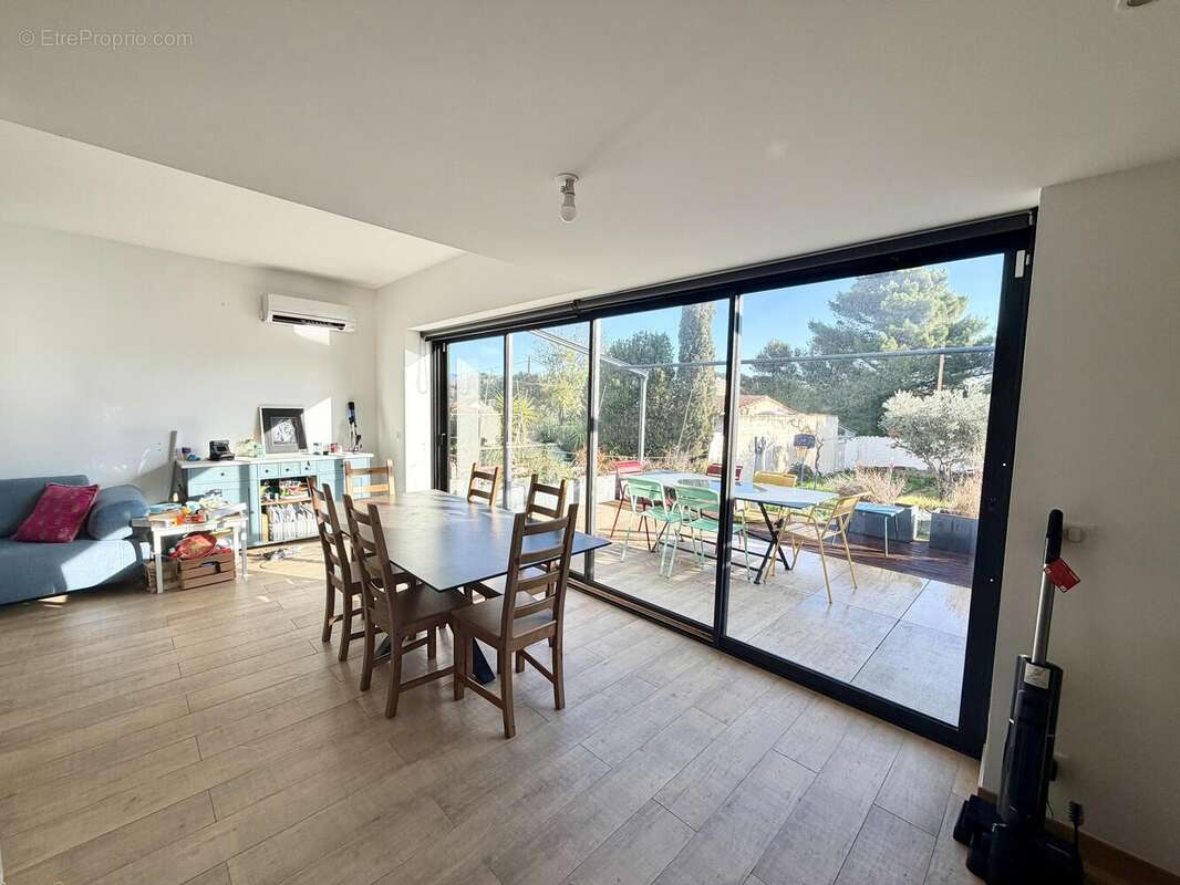 n°2 - Maison à MARSEILLE-13E